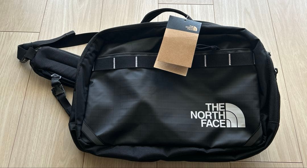 新品 ノースフェイス ボディーバッグ ベースキャンプ 11L タブレットポケット