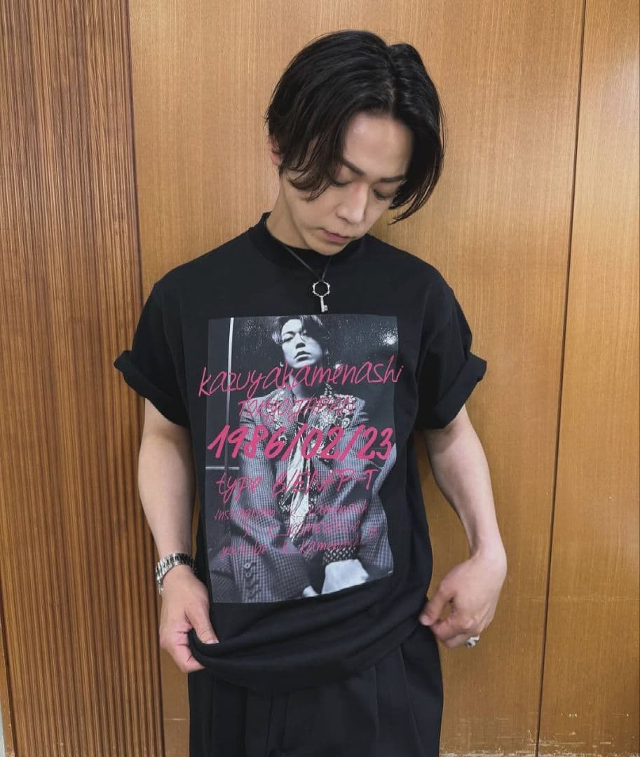 亀梨和也 フォトTシャツ 黒 ピンク L 新品 - メルカリ