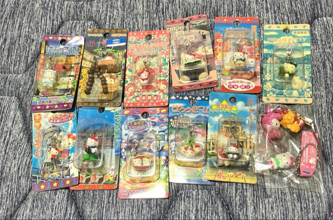 14点ご当地キティハローキティファスナーマスコット根付など