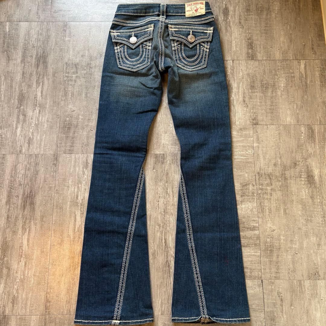 ⭐️希少⭐️TRUE RELIGION Joeybig t フレア 白ステッチ 24 - メルカリ