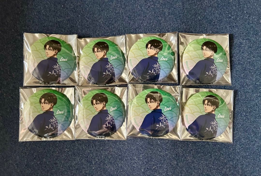 進撃の巨人 GiGO リヴァイ缶バッジ8点セット