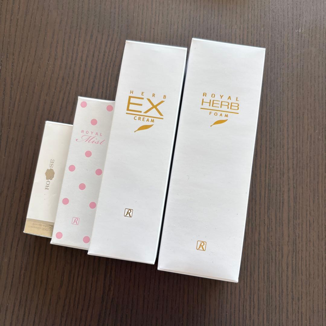 ★新品•未開封★ロイヤルハーブ　EXクリーム＆フォームセット