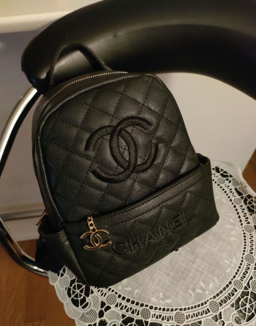 シャネル ブラック キルティングリュック ノベルティ 新品
