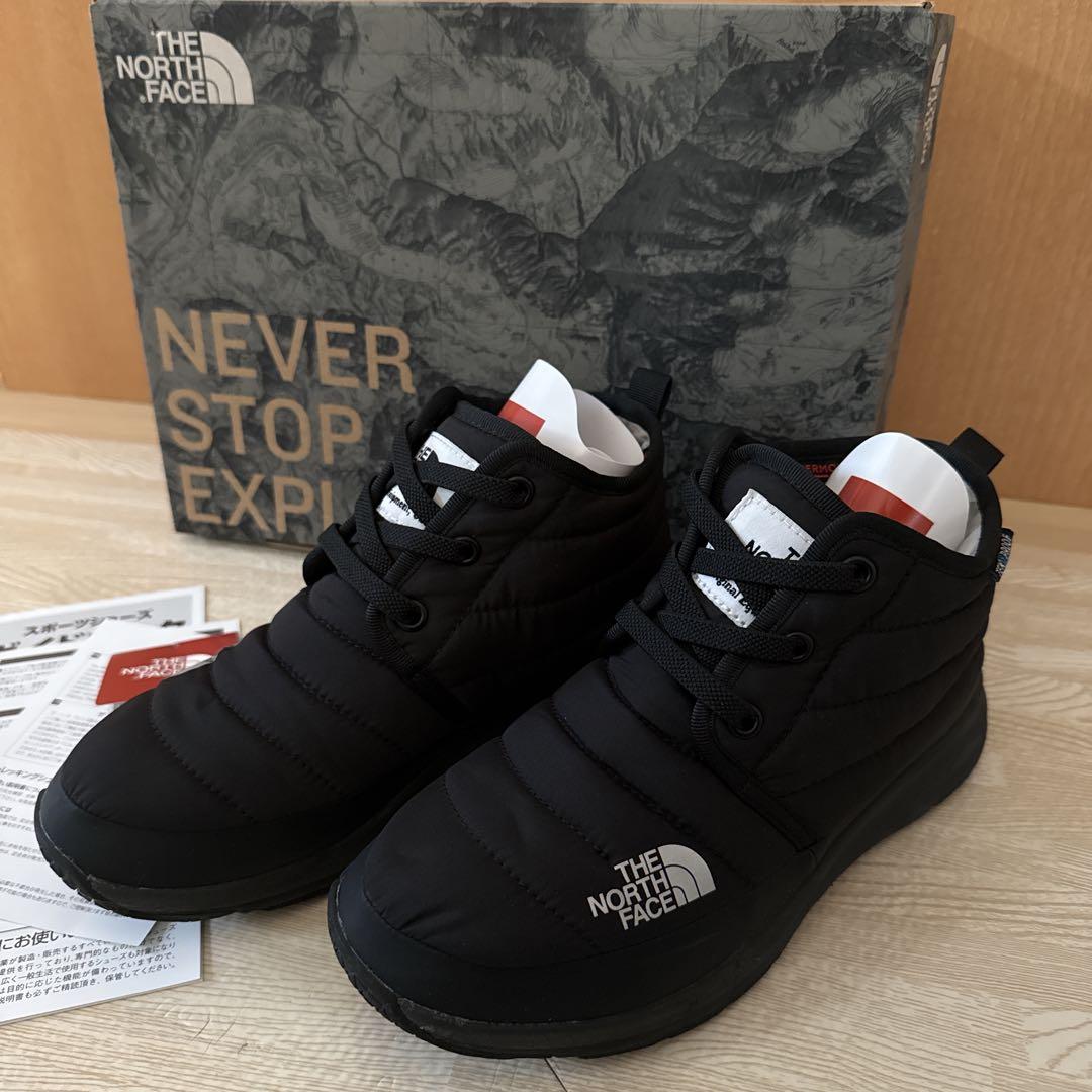 美品 THE NORTH FACE ノースフェイス ヌプシトラクションライト