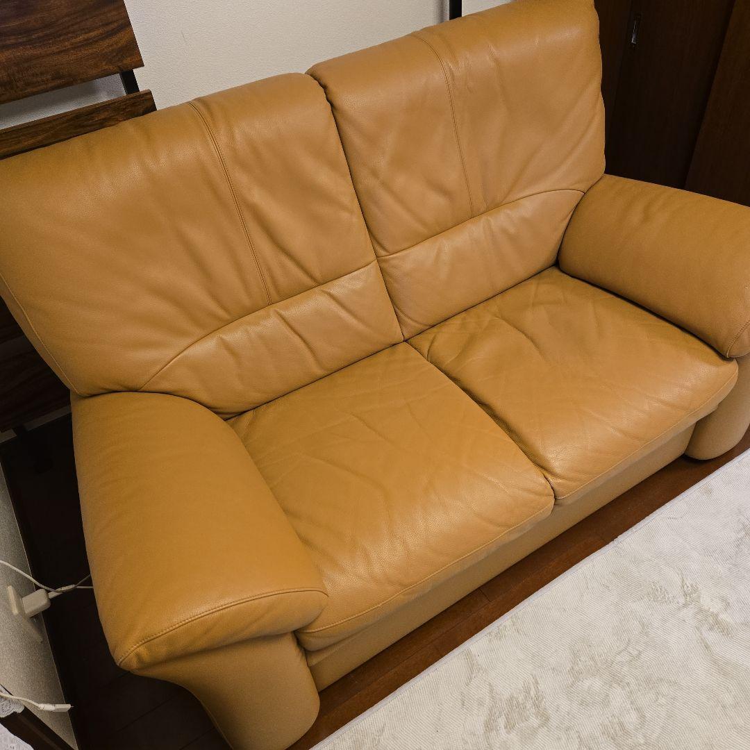 カリモク ベージュ レザー 2人掛け ソファ