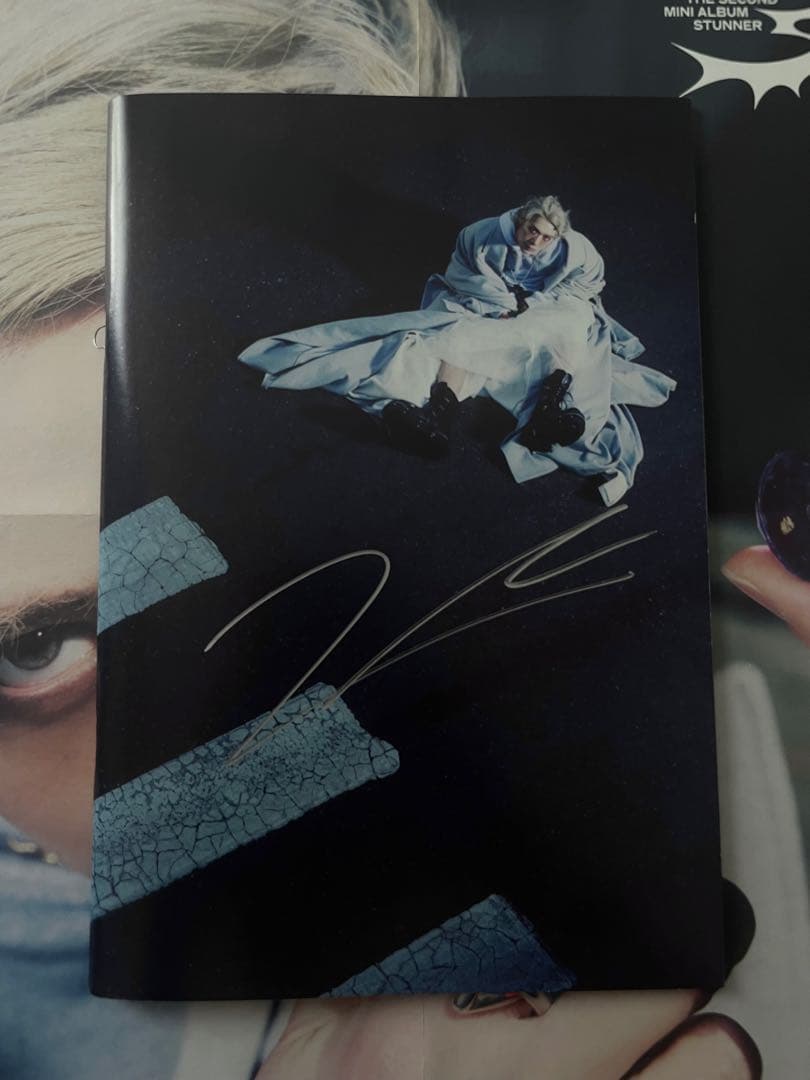 テン 直筆サイン入りアルバム STUNNER