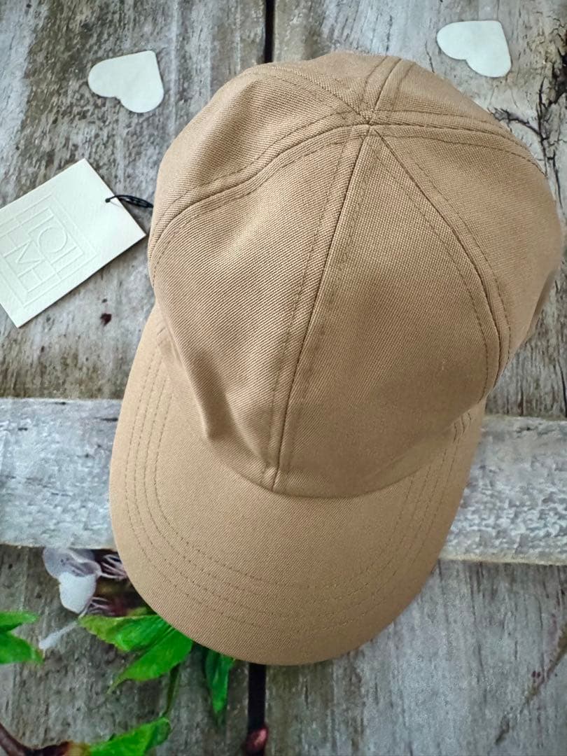 新品❣️【Toteme 】トーテム ロゴプレートキャップ