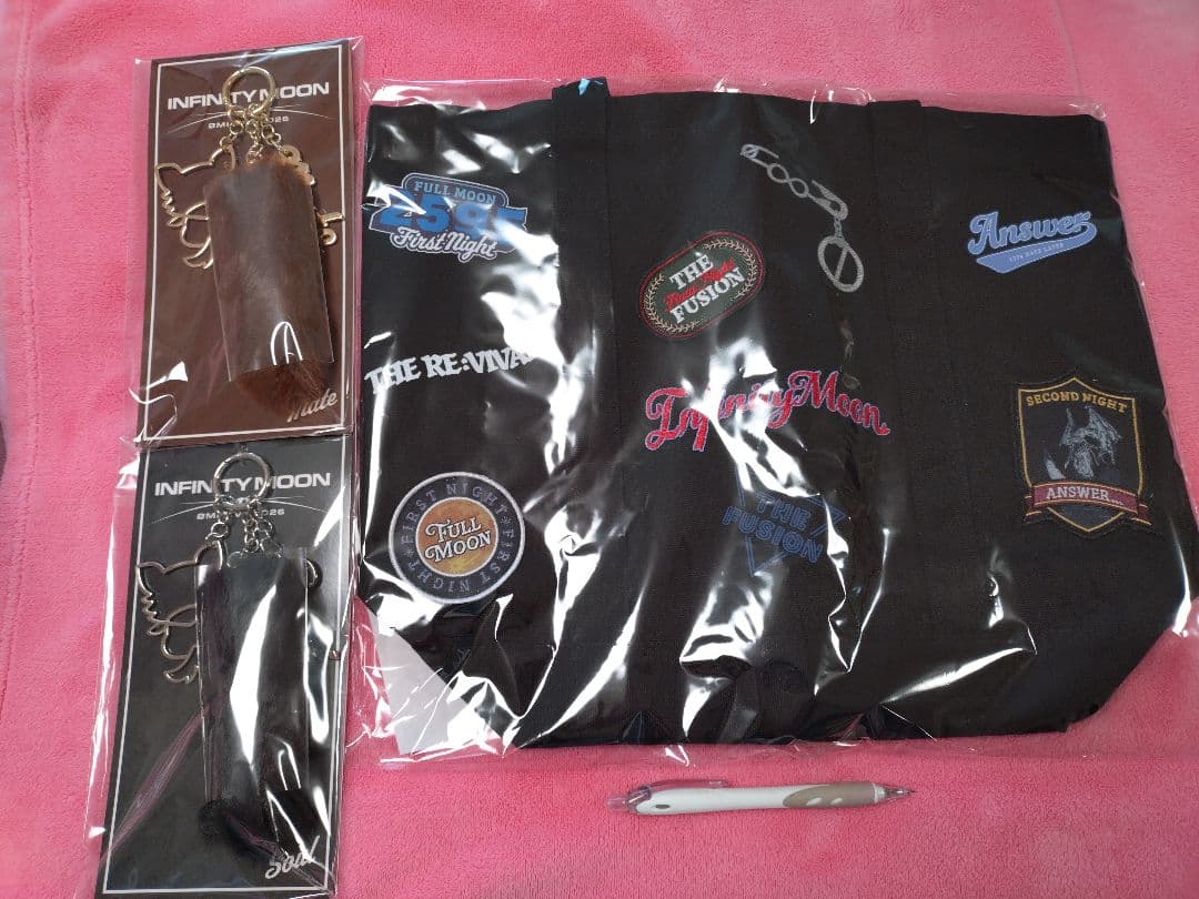 三代目JSB OMILIVEグッズ バック チワワチャーム