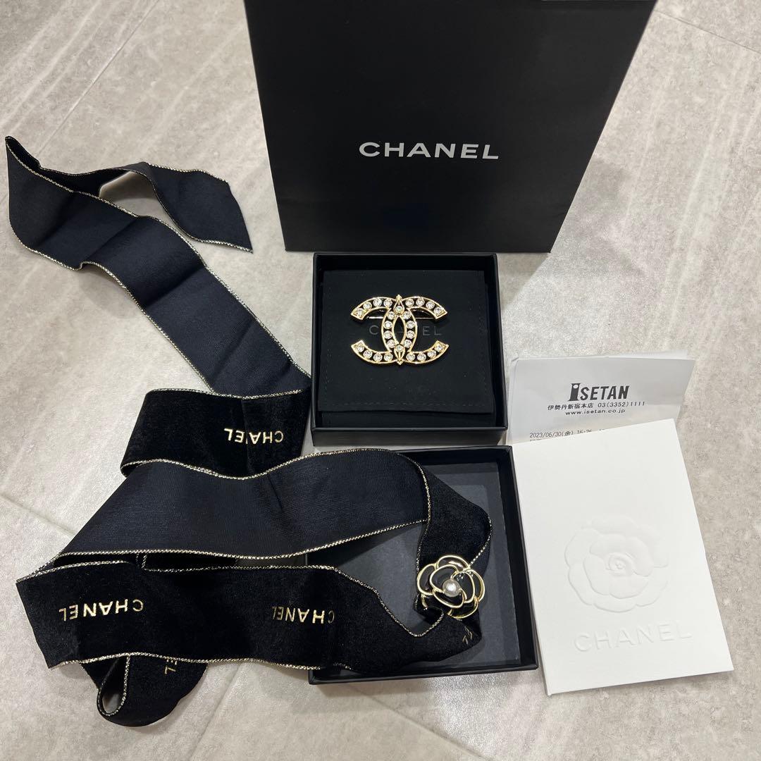 シャネル　ブローチ
