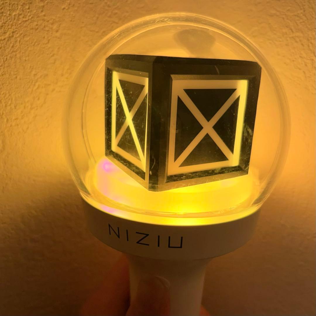 NIZIU LEDペンライト ホワイト - メルカリ