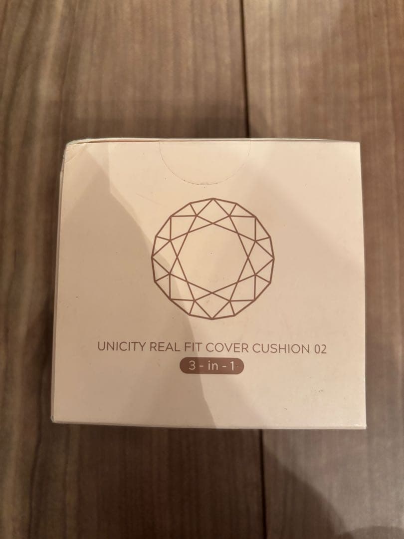 ユニシティ ファンデ リアルフィットカバークッション 02 ナチュラルベージュ