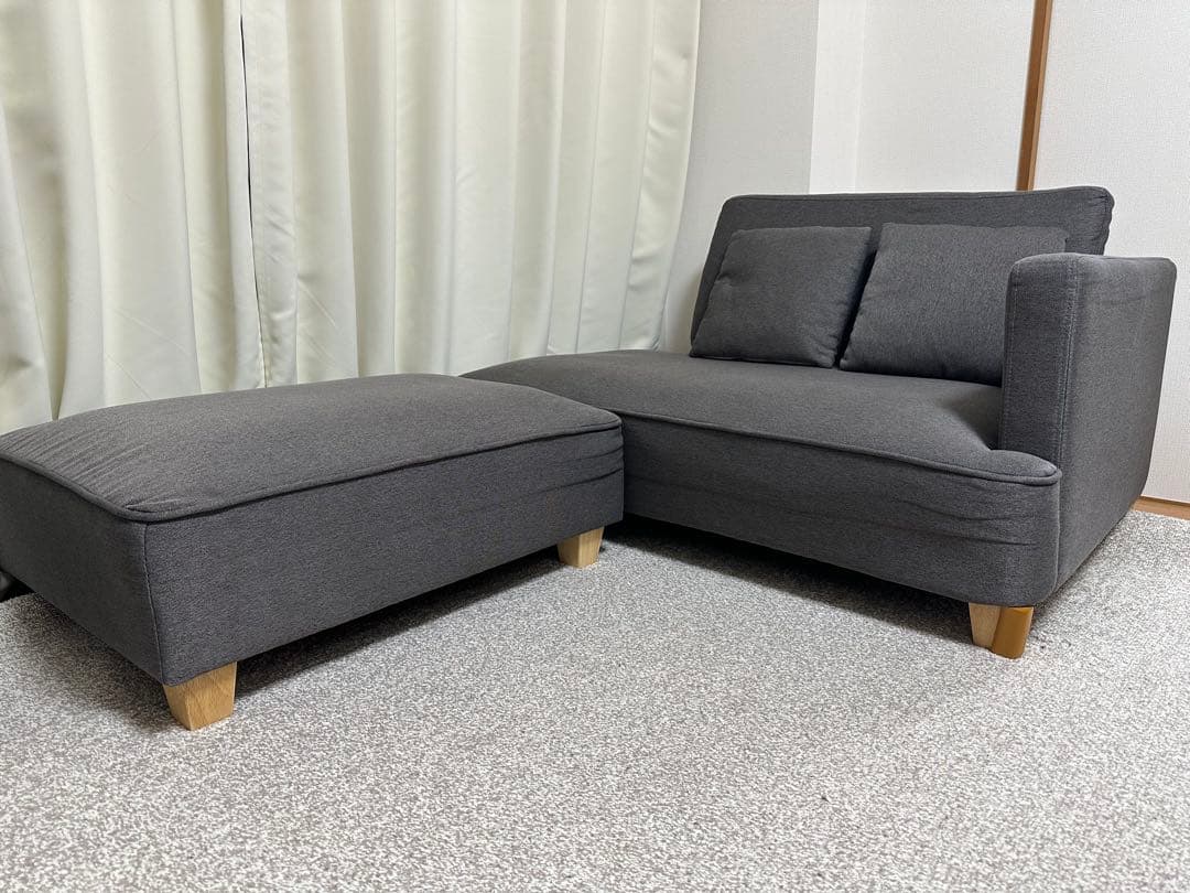 グレー L字型ソファ 木製脚 2クッション付き