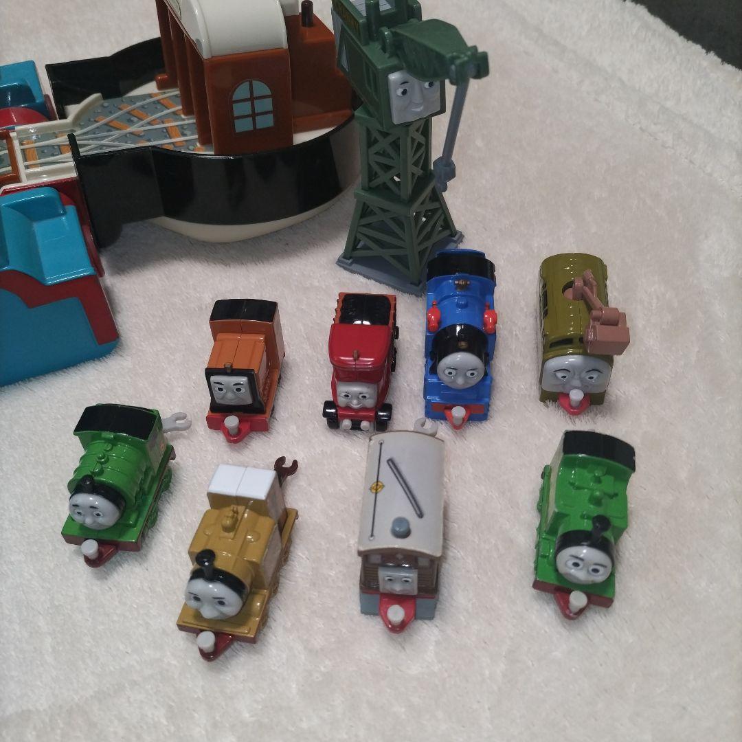 希少 トーマス ポケットファンタジーステーション パッと出るタウン