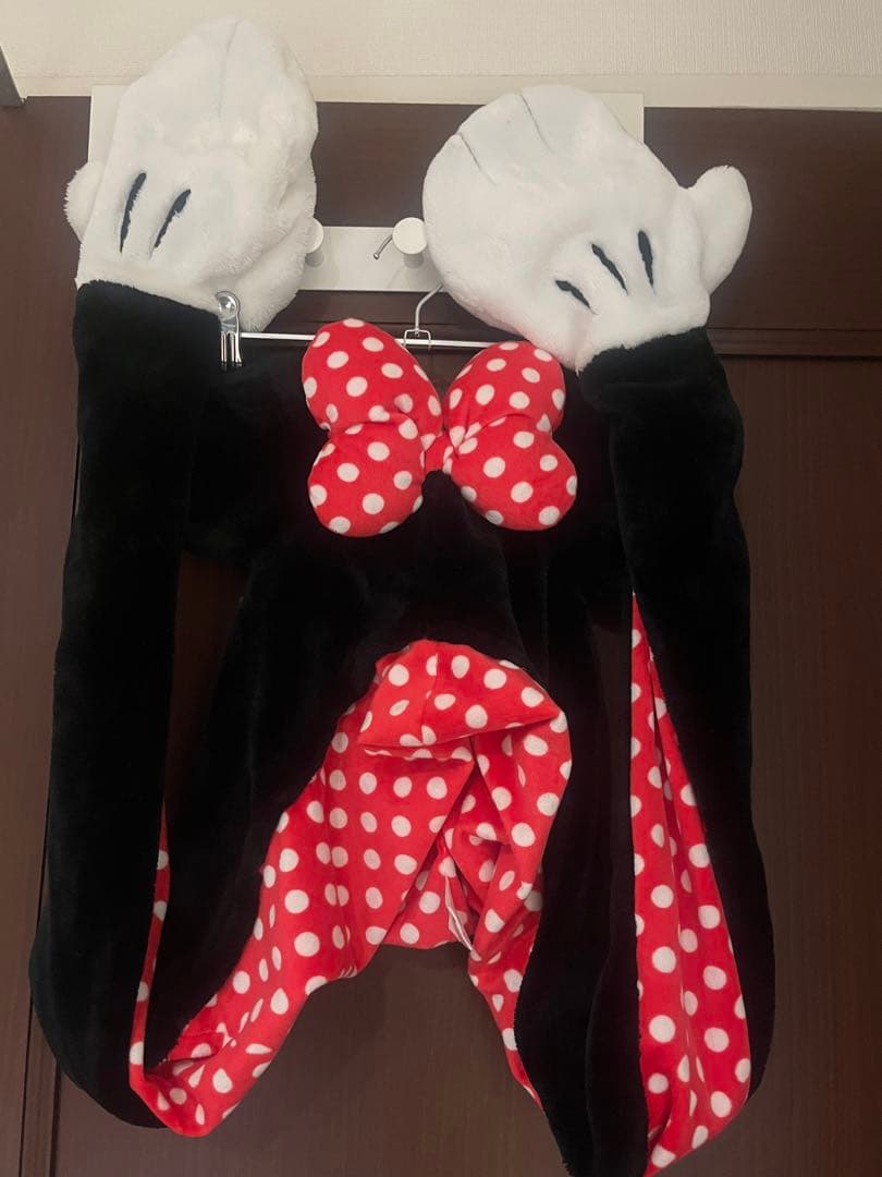 ミニーマウス マフラーキャップ　ディズニー　ファンキャップ