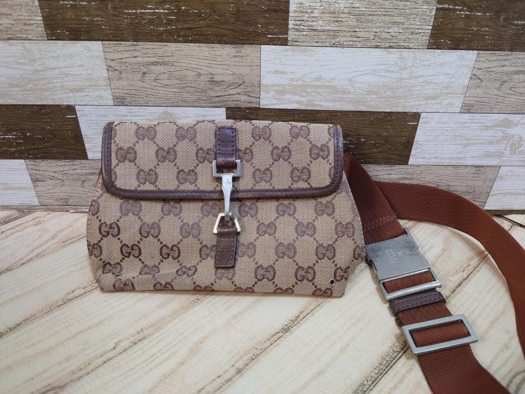 GUCCI GGロゴ ウエストバッグ ポーチ T25030104