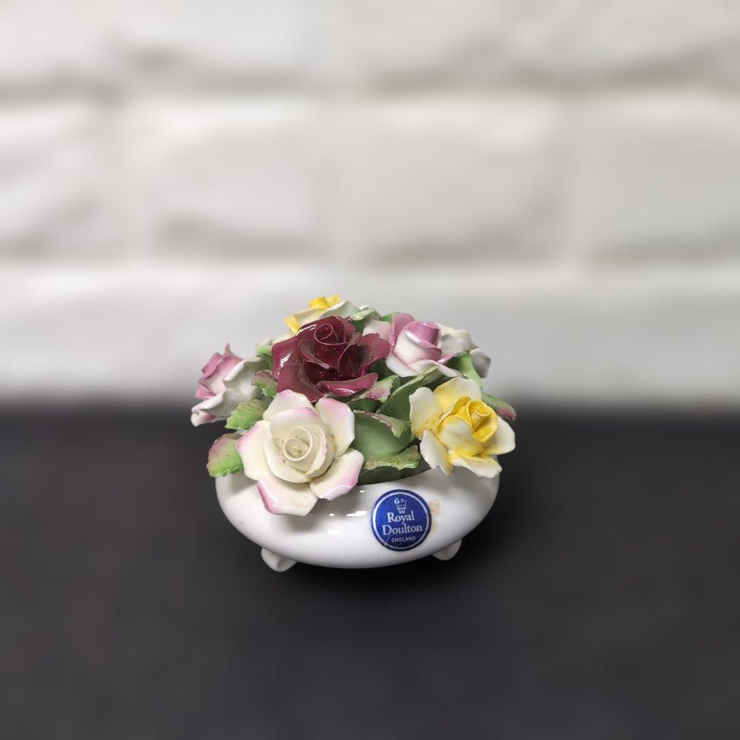 ロイヤルドルトン 陶器のバラ 置物 陶花 花 - メルカリ