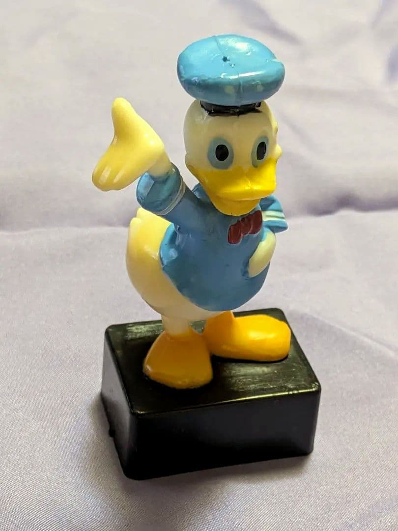 ドナルドダック フィギュア 鉛筆削り付き 約10cm アンティーク - メルカリ