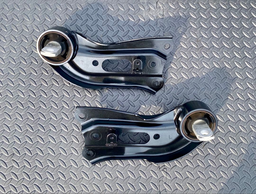 トヨタ 30アルファード 30ヴェルファイア スイングアーム j-line