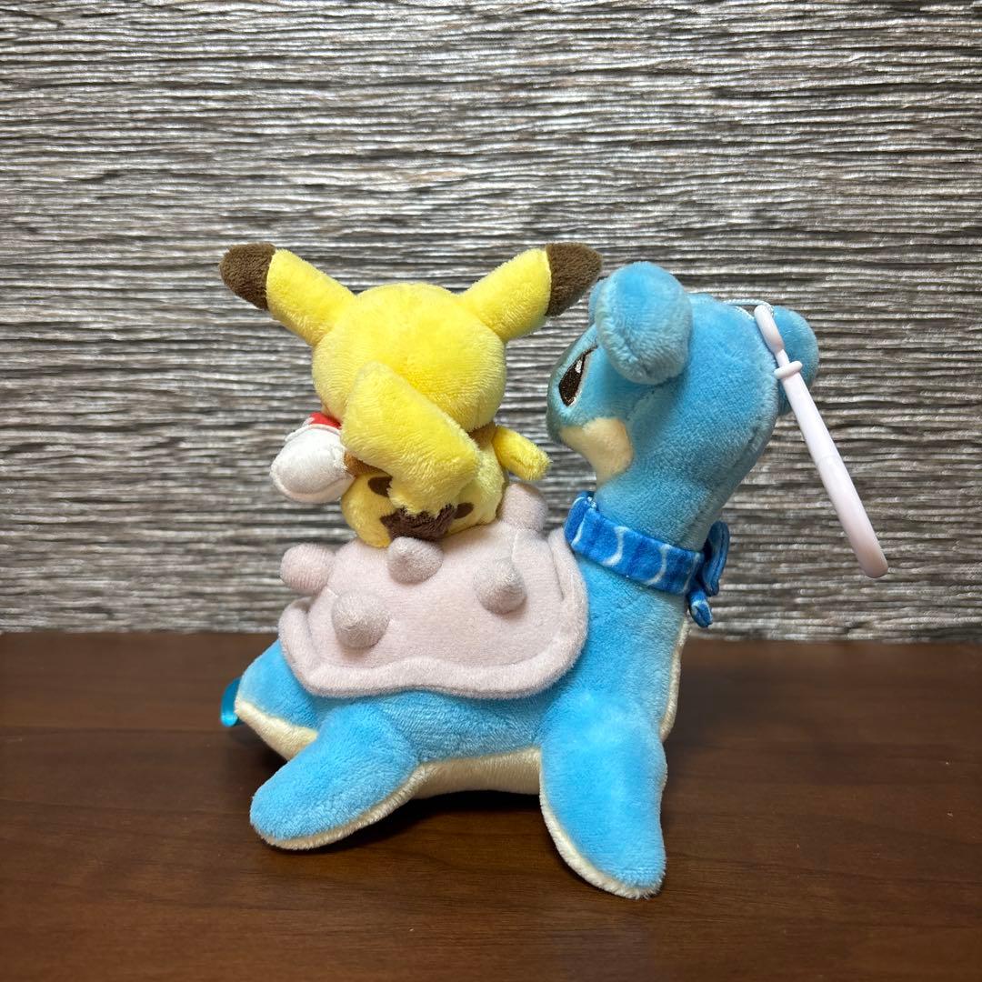 シンガポールポケモンセンター限定品】ラプラス ピカチュウ ぬいぐるみ