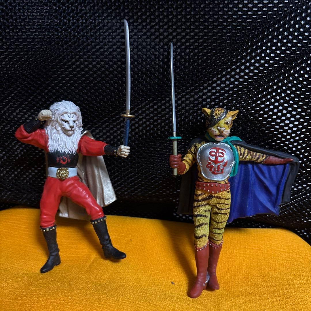 快傑ライオン丸フィギュア2体セット