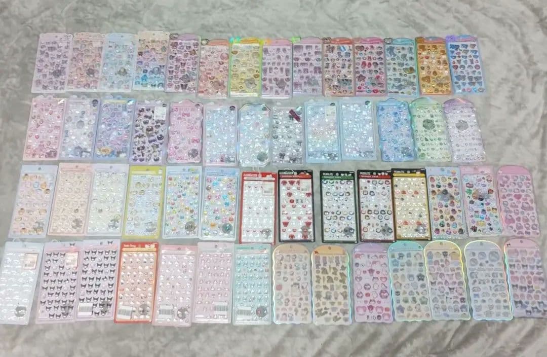 ボンボンドロップシール うるちゅる サンリオ しずくちゃん ちいかわ スヌーピー