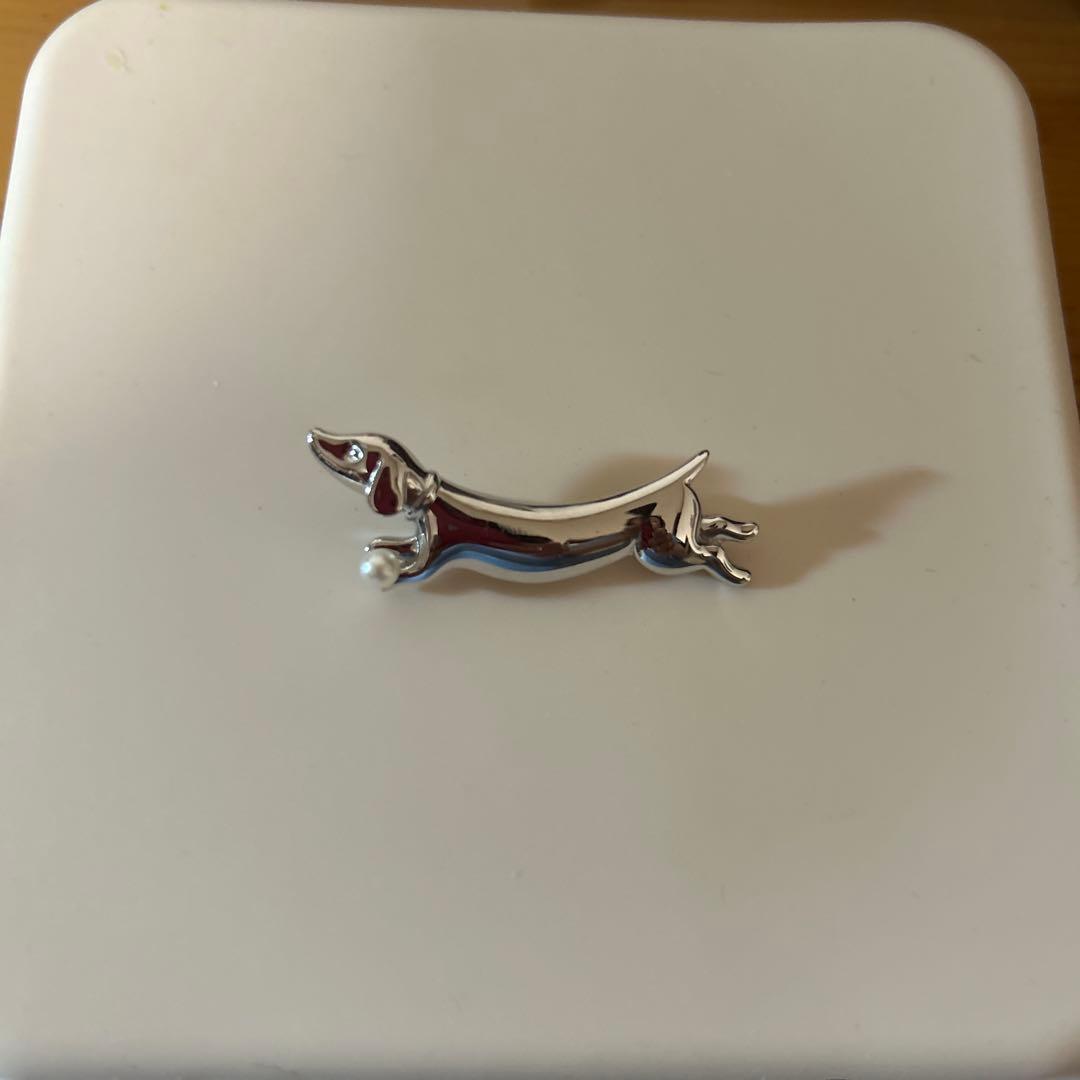 ミキモト MIKIMOTO ブローチ パール ダックスフント 犬 真珠 シルバー