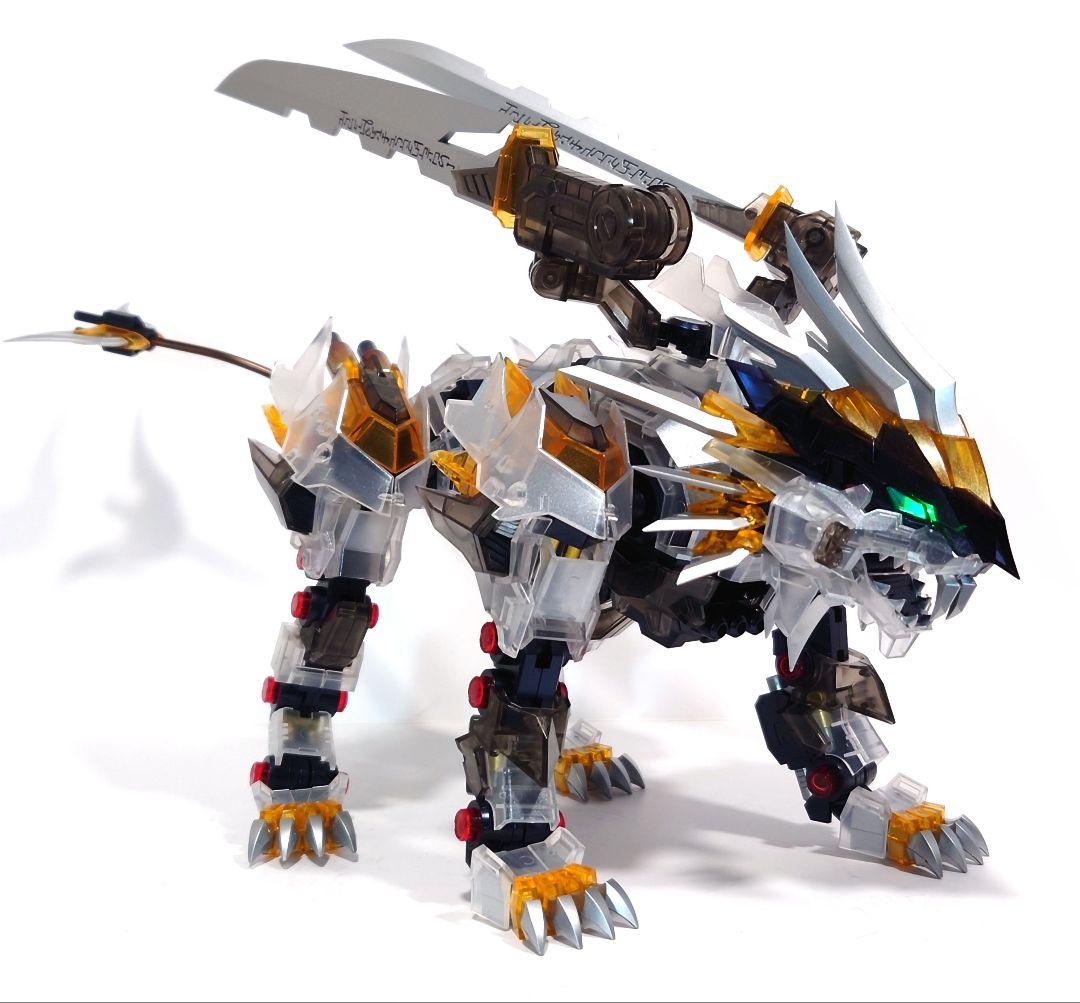 ゾイド　もどき　ムゲンライガー クリアver.電飾付パール塗装　グロス仕上げ