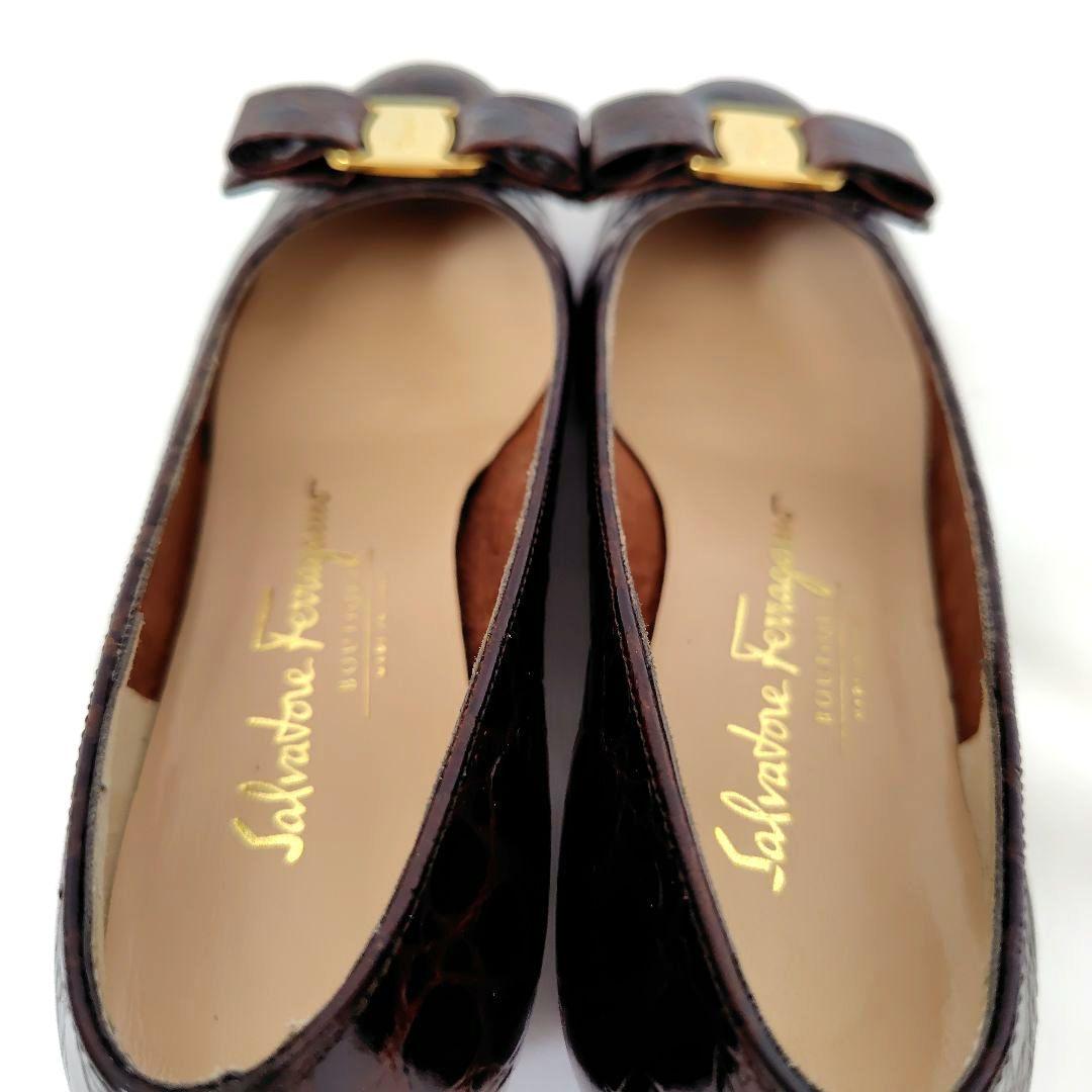 ✨️腕利き職人リペア済✨️極美品❤箱付【フェラガモ】ヴァラ クロコ