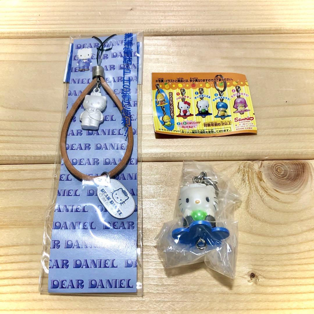 希少品】ハローキティ 43個セット 根付け ストラップ等 日本限定 ダニエル