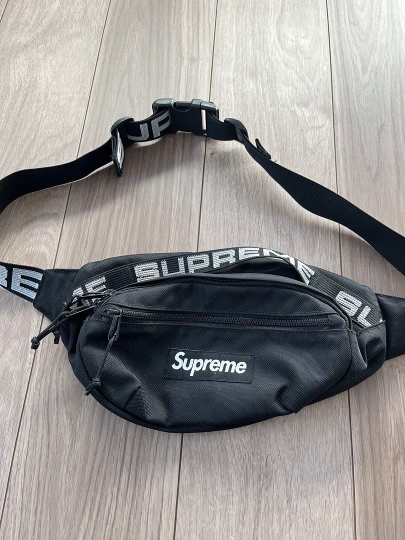 【21】Supreme ウエストバッグ　ブラック