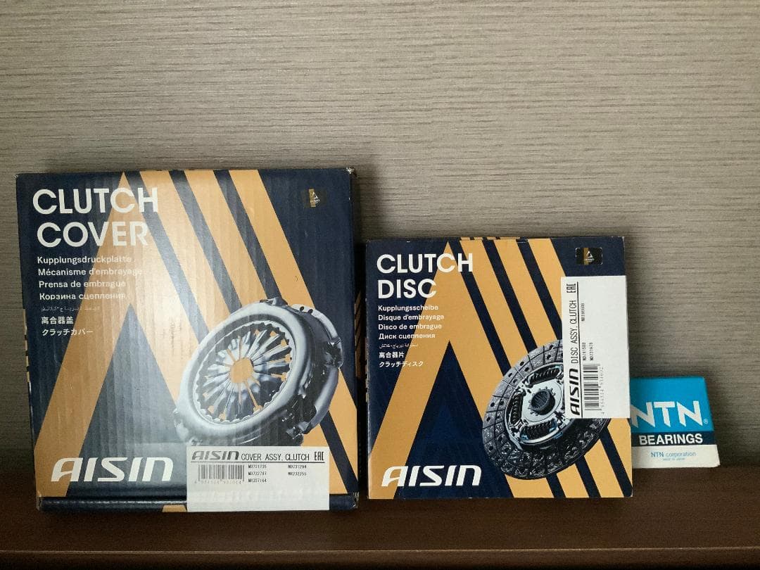 【新品未使用】三菱ミニキャブAISINクラッチカバ&クラッチディスク&NTN軸受 ミニキャブ U61V U62V U61T U62T U61TP U62TP クラッチディスク