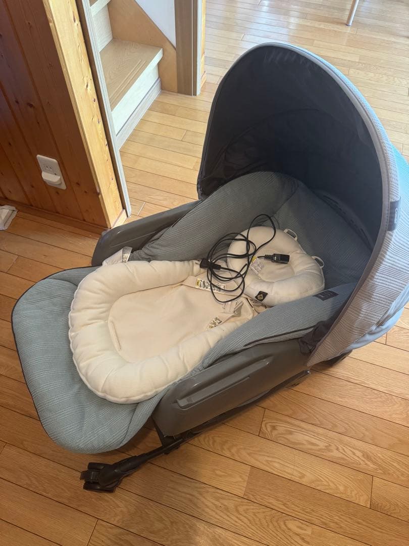 コンビ ネムリラ AUTO SWING BEDi Long スリープシェルEG