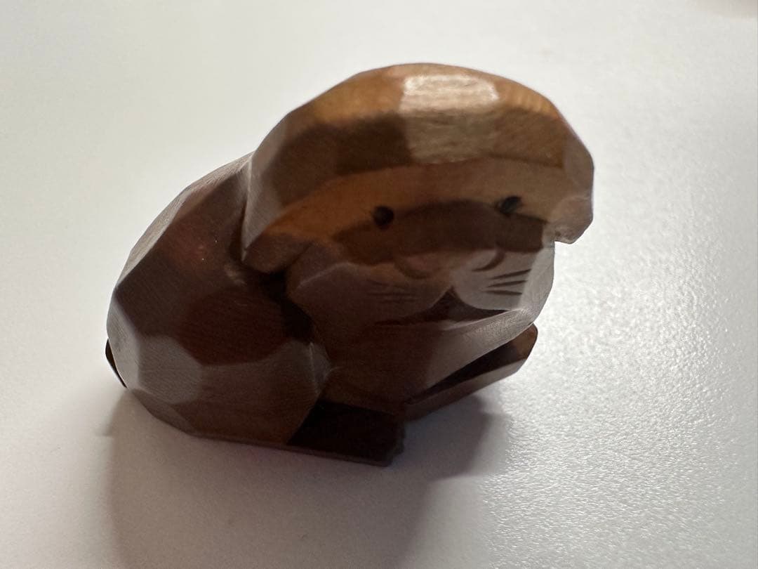 犬の根付(netsuke) 多面体　木製　江戸時代