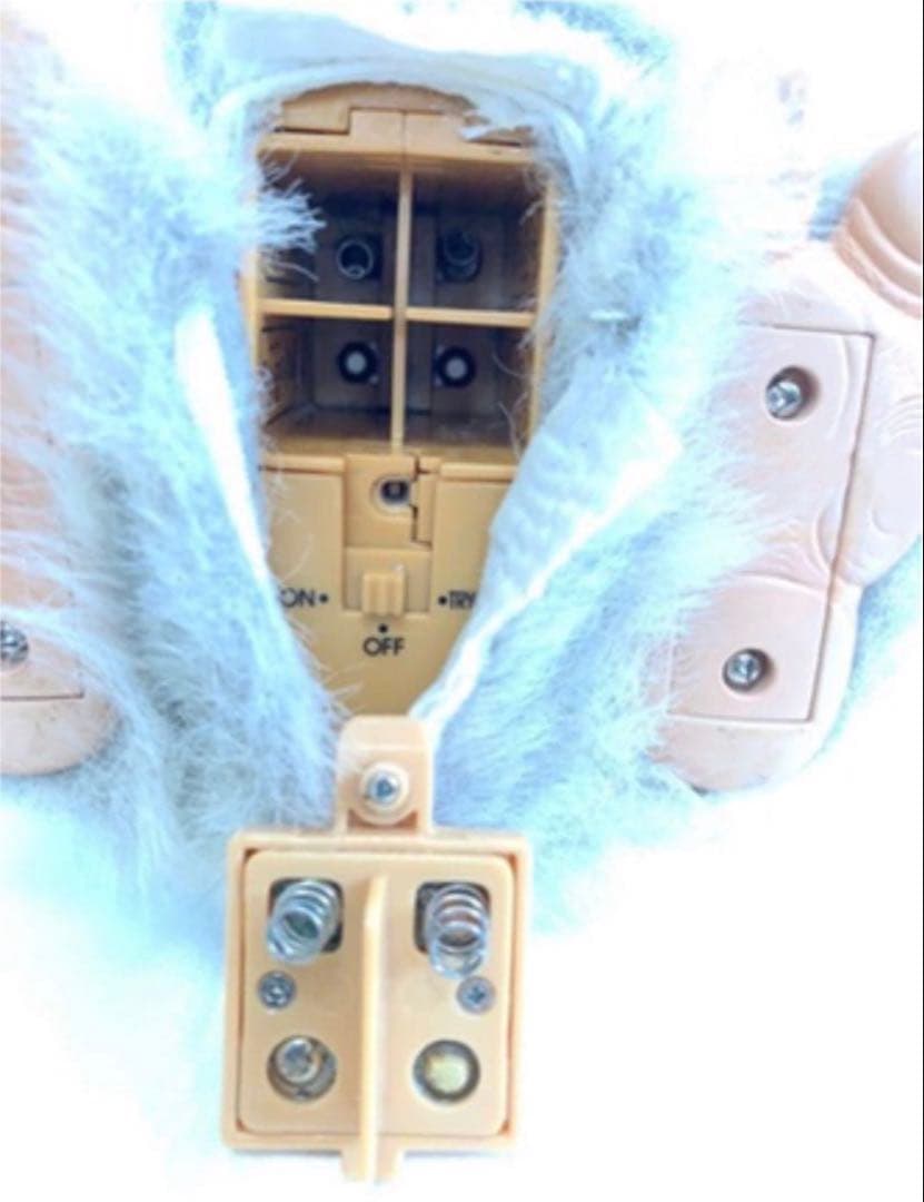 ファービー2クラウディスカイ 英語版不 稼働 - メルカリ