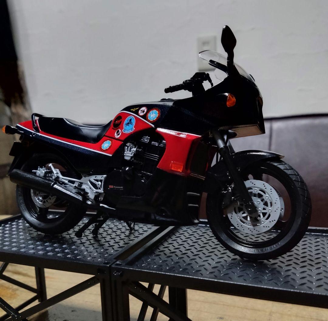 カワサキ GPZ900R ニンジャ 1/12 トップガンバージョン 完成品 - メルカリ