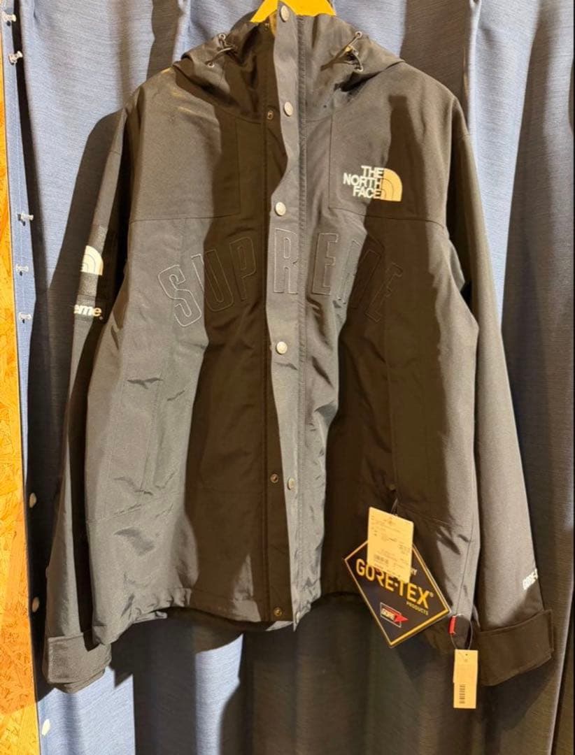 ジャケット・アウター Supreme The North Face Arc Logo Mountain
