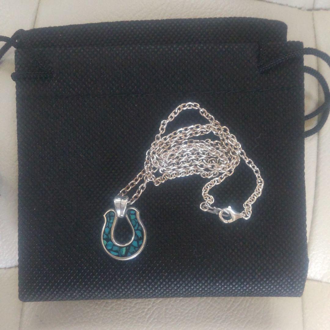 sympathy of soul・チップインターコイズ ホースシュー ネックレス
