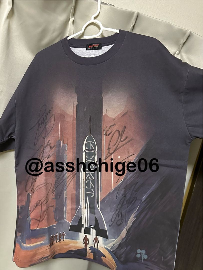 BE:FIRSTオンラインくじB賞メンバー全員直筆サイン入りTシャツ