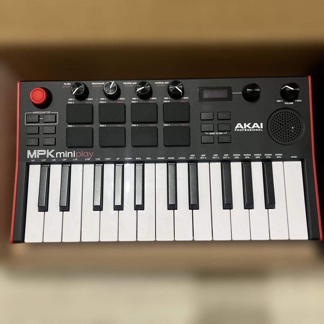 【美品】AKAI Professional MPK mini Play MK3 akai-professional-mpk-mini-