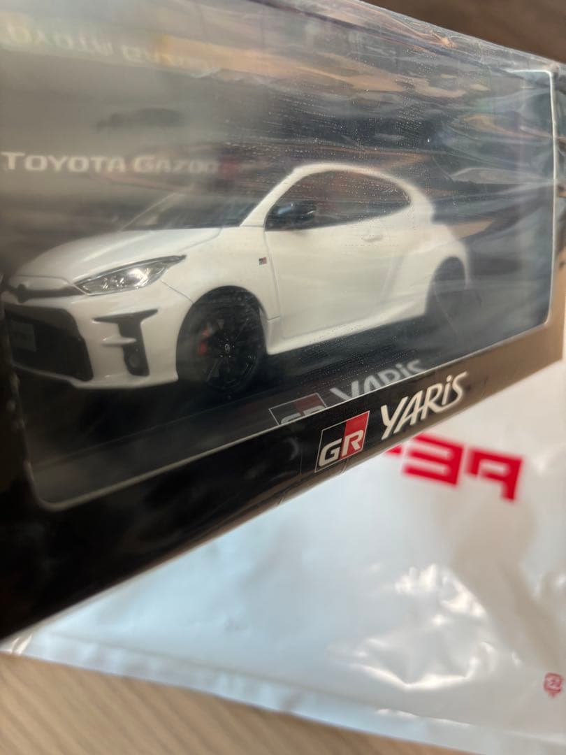 非売品 TOYOTA GR ヤリス スーパーホワイトⅡ1/30 【未開封】