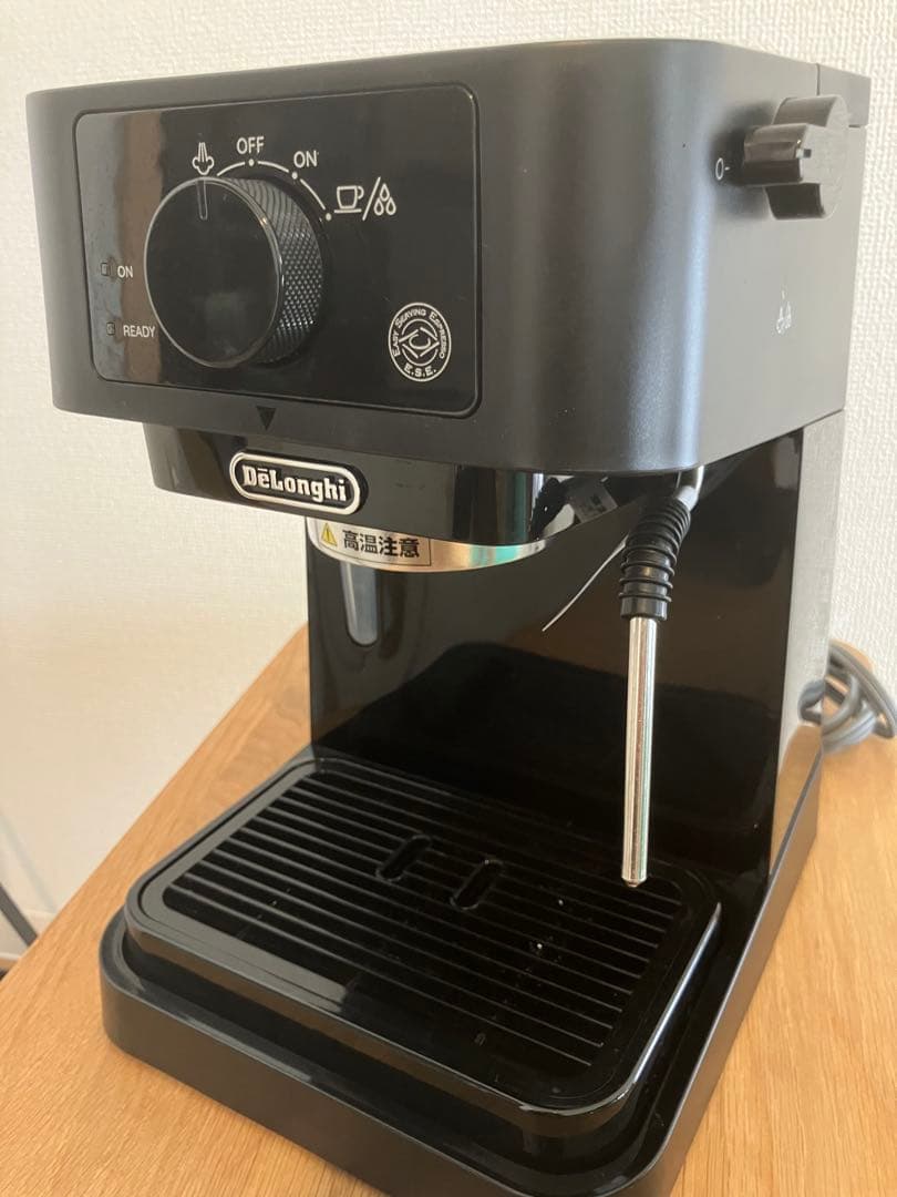 【デロンギ】エスプレッソマシン スティローザ EC235J-BK デロンギ スティローザ EC235J-BK [ブラック] 価格比較 - 価格.com