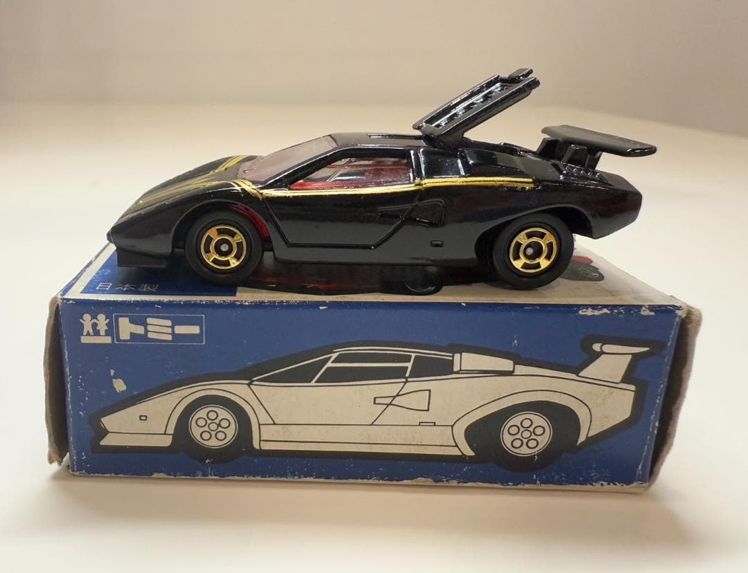 トミカ ランボルギーニ カウンタック LP500S 日本製 青箱 外国車