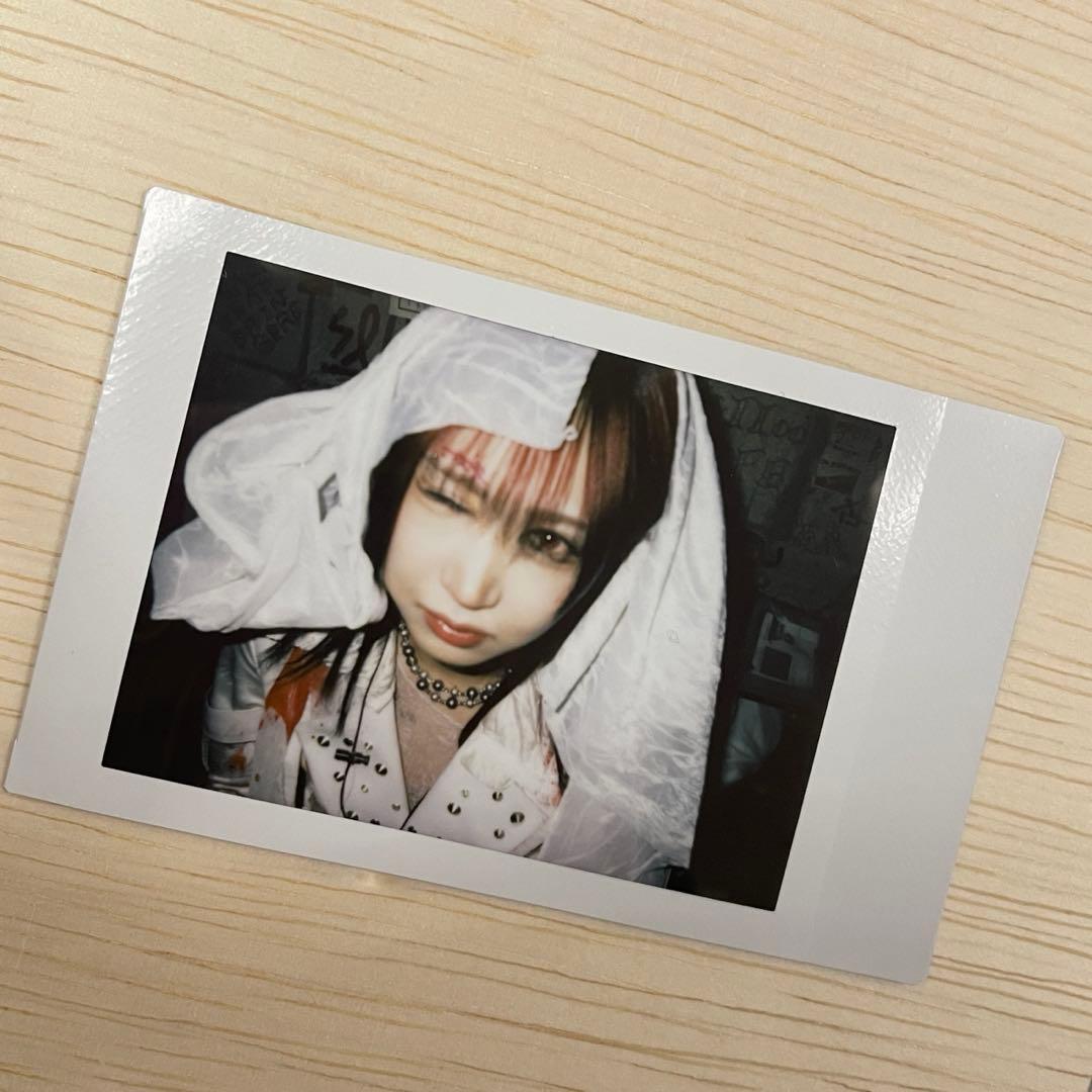 グラビティ 六 チェキ - メルカリ