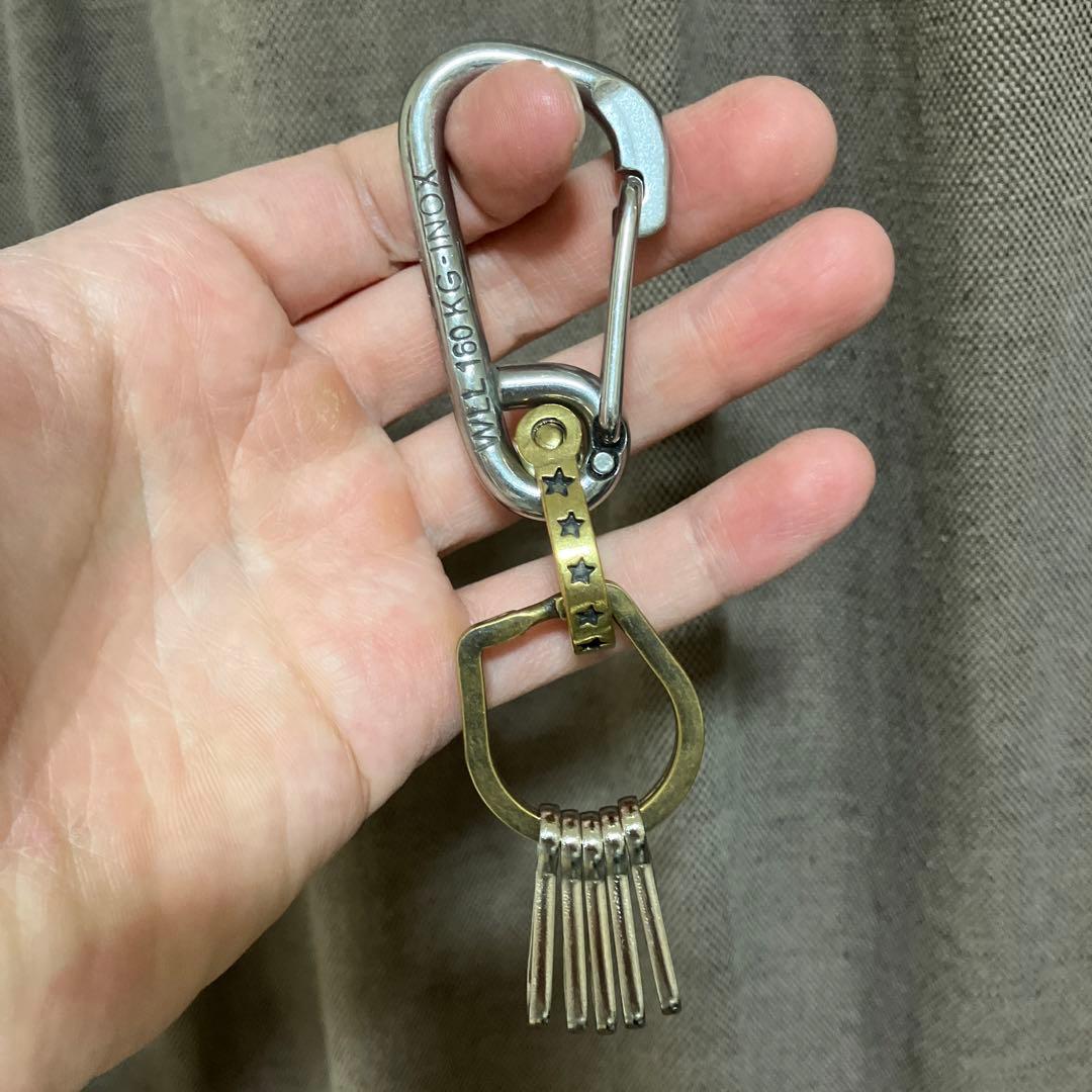 WICHARDカラビナ ホースシューキーリング&シャックル使用 キーホルダー