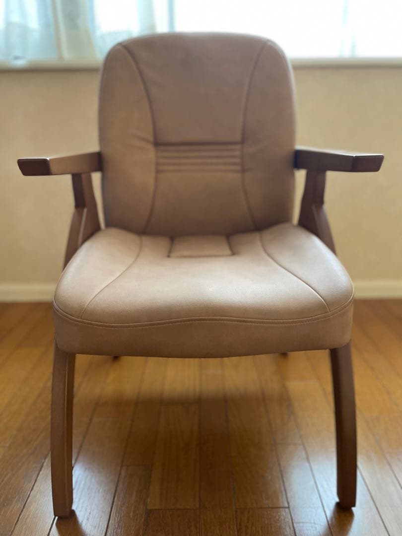 ポスチャーサポートチェア　アーモンド(レザータッチ)