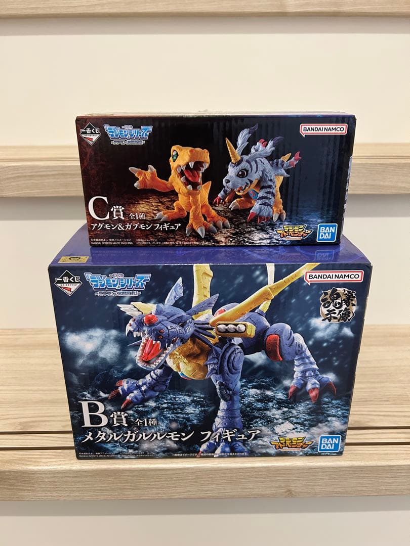 デジモン 一番くじ B賞 メタルガルルモン　C賞 アグモン & ガブモン