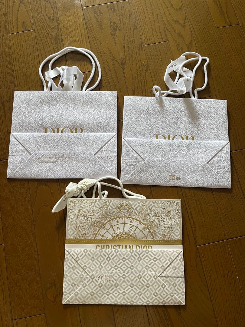 Dior ショッパー 紙袋 3枚セット リボン付き - メルカリ
