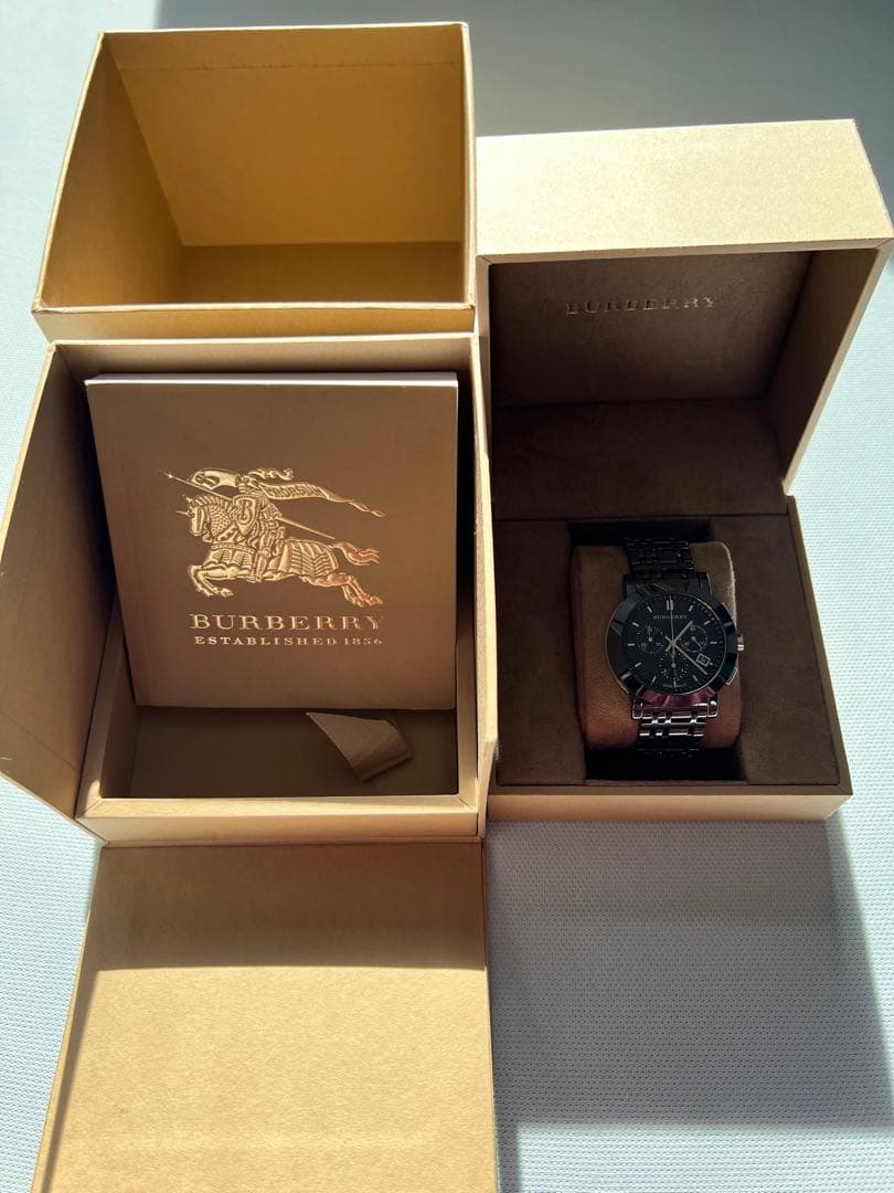 BURBERRY クロノグラフ 時計 ブラック