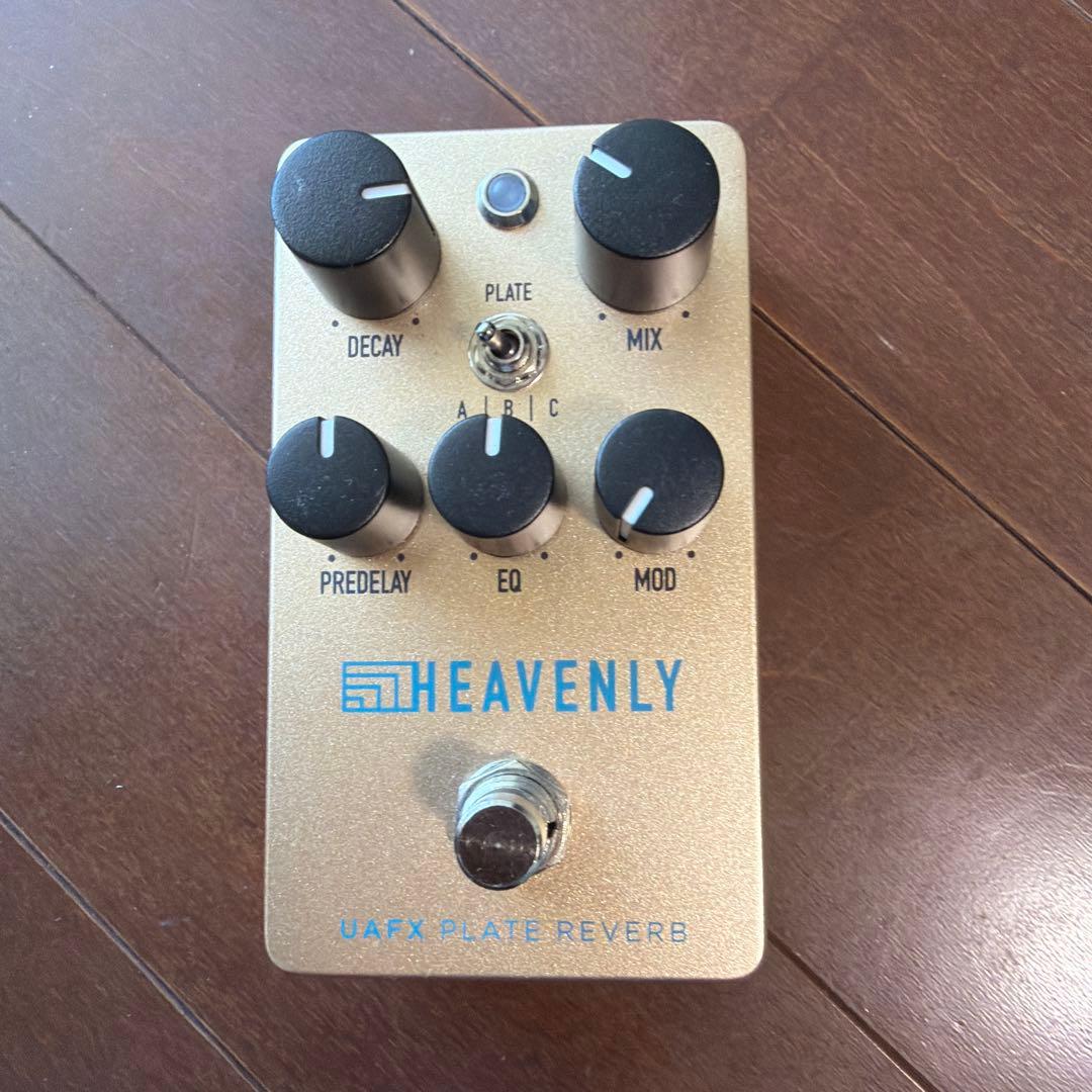 UAFX PLATE REVERB ゴールド