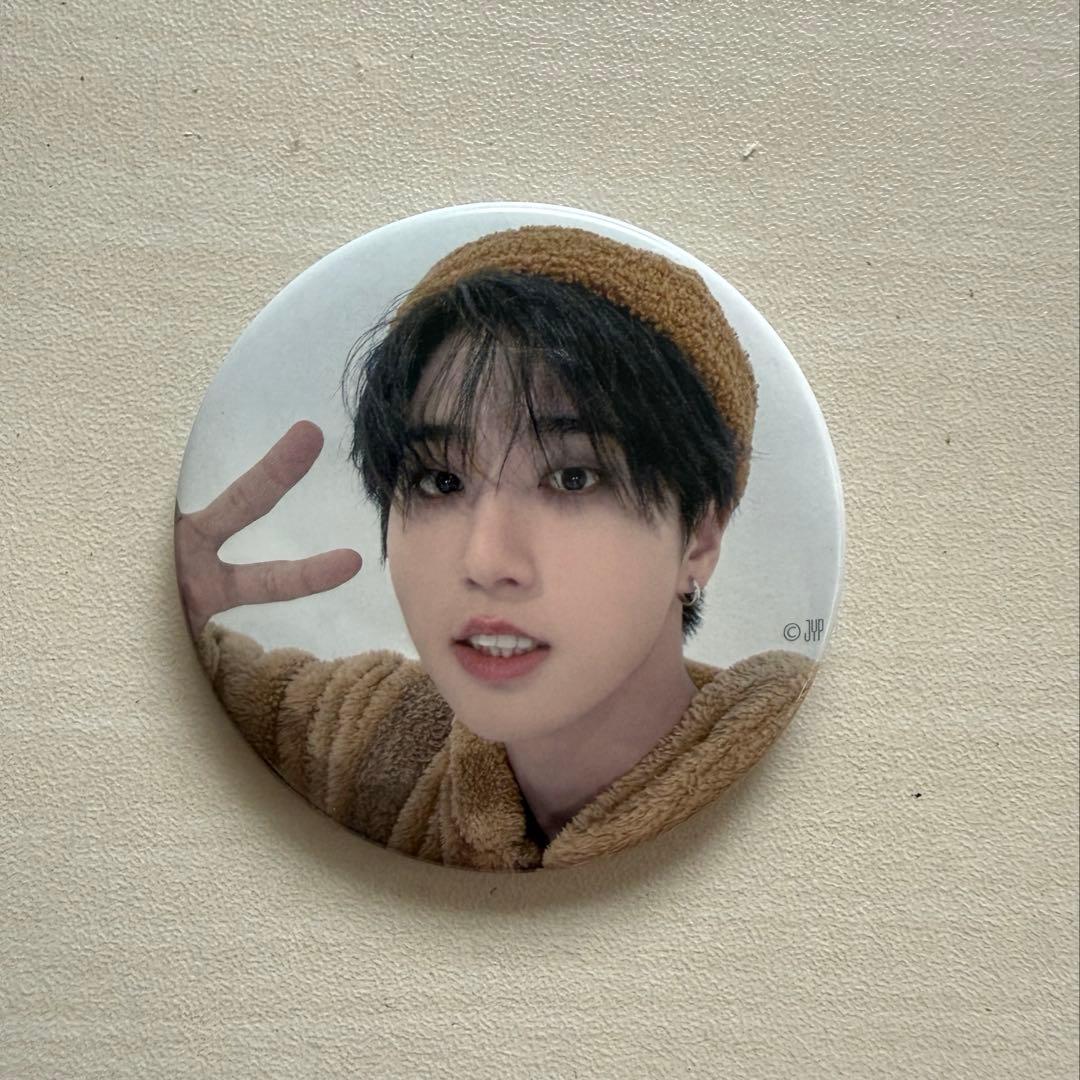 straykids スキズ 展覧会 ランダム缶バッチ SKZOO ジソン - メルカリ